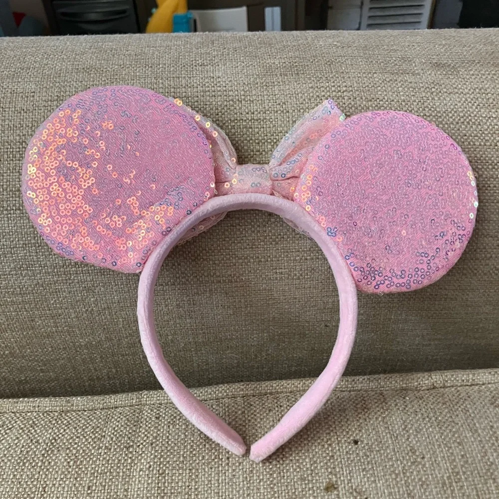 Baby pink Disney Minnie Mouse ears